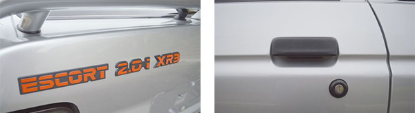 O nome Escort 2.0i grafado em vermelho fazia alusão ao coração quente, nesse caso o AP 2000 com injeção eletrônica multiponto / As maçanetas embutidas seguiam a linha do grande sulco lateral, os vidros podiam ser fechados pela fechadura